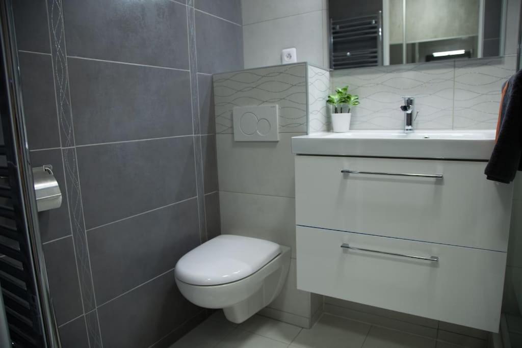 Stylish Studio In Only 50 Meters From Beach ! Nice Dış mekan fotoğraf