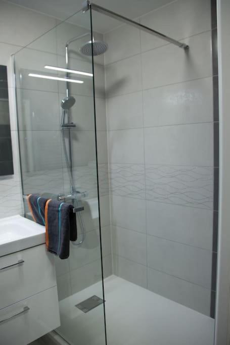 Stylish Studio In Only 50 Meters From Beach ! Nice Dış mekan fotoğraf